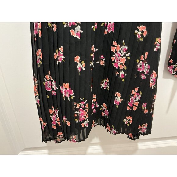 Elle Pleated Halter Top Size XL With Neck Tie For Bow Black Floral Print Lined - Picture 3 of 11